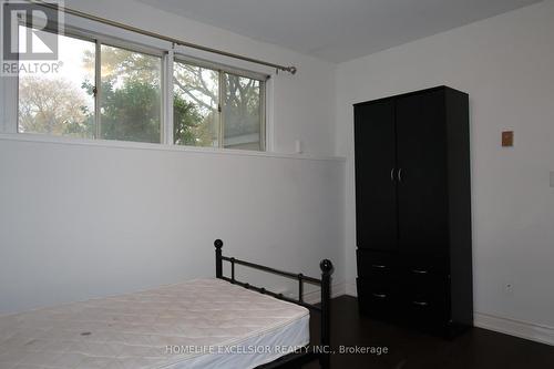 713 Bayla Court, Oshawa, ON - Indoor Photo Showing Bedroom