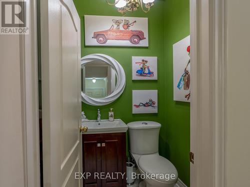 286 Denise Circle, Newmarket, ON - Indoor Photo Showing Bathroom