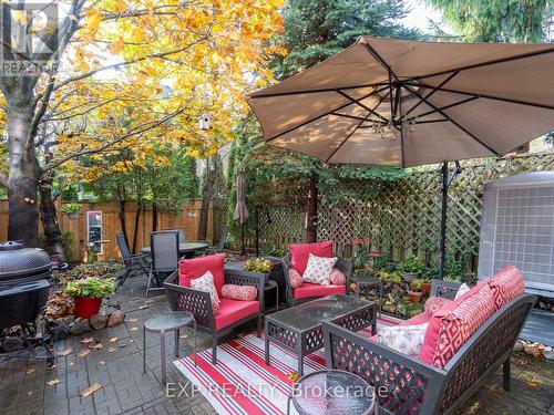 286 Denise Circle, Newmarket, ON - Outdoor With Deck Patio Veranda