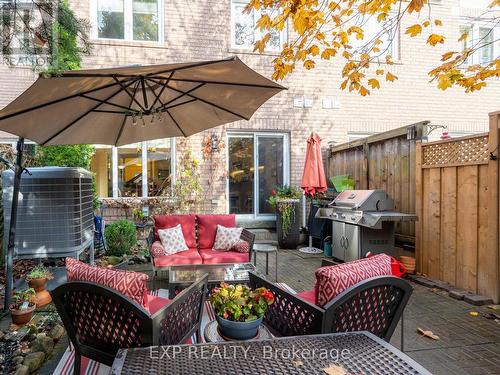 286 Denise Circle, Newmarket, ON - Outdoor With Deck Patio Veranda With Exterior