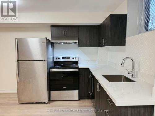 Lower - 32 Wuhan Lane, Markham, ON - Indoor Photo Showing Kitchen With Upgraded Kitchen