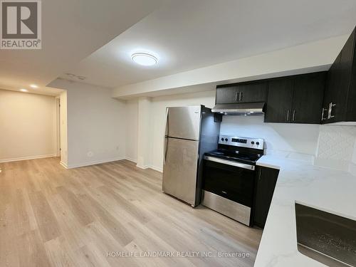 Lower - 32 Wuhan Lane, Markham, ON - Indoor Photo Showing Kitchen