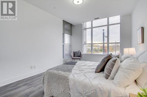 B105 - 99 South Town Centre Boulevard, Markham, ON - Indoor Photo Showing Bedroom