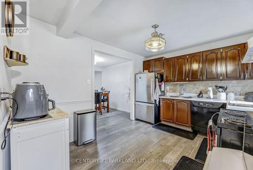 102 - 2145 Sherobee Road, Mississauga, ON - Indoor Photo Showing Kitchen