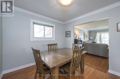 19 Lochern Road, London, ON - Indoor Photo Showing Dining Room