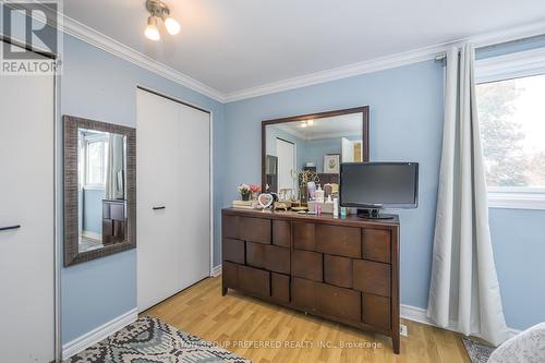 19 Lochern Road, London, ON - Indoor Photo Showing Bedroom