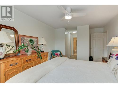 1329 Klo Road Unit# 212, Kelowna, BC - Indoor Photo Showing Bedroom