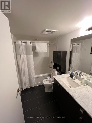 207 - 775 King Street W, Toronto, ON - Indoor Photo Showing Bathroom