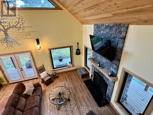 1249 Waters Edge Lane, Central Frontenac, ON - Indoor Photo Showing Living Room With Fireplace