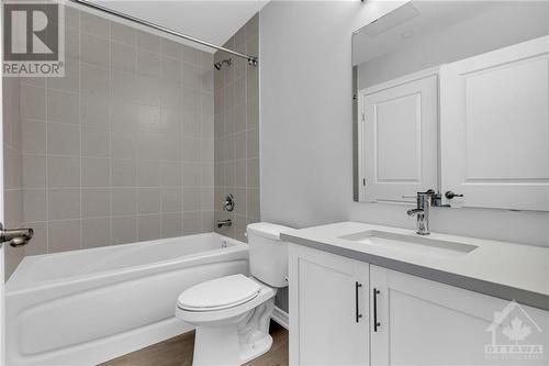 1350 Hemlock Road Unit#301, Ottawa, ON - Indoor Photo Showing Bathroom