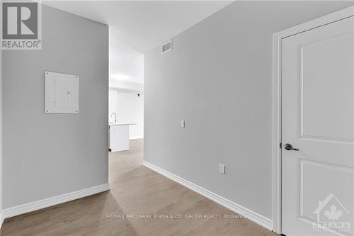 301 - 1350 Hemlock Road, Ottawa, ON - Indoor Photo Showing Other Room