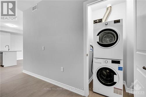 301 - 1350 Hemlock Road, Ottawa, ON - Indoor Photo Showing Laundry Room