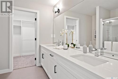 130 Kostiuk Crescent, Saskatoon, SK - Indoor Photo Showing Bathroom