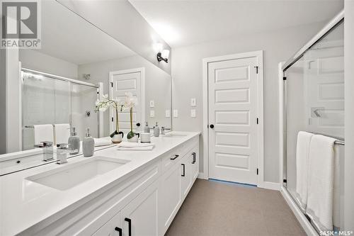 130 Kostiuk Crescent, Saskatoon, SK - Indoor Photo Showing Bathroom