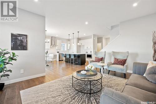 130 Kostiuk Crescent, Saskatoon, SK - Indoor Photo Showing Living Room