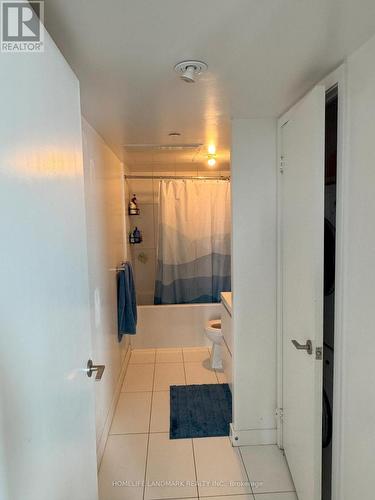 3606 - 75 Queens Wharf Road, Toronto, ON - Indoor Photo Showing Bathroom