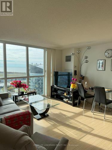 3606 - 75 Queens Wharf Road, Toronto, ON - Indoor Photo Showing Living Room