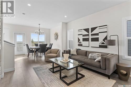 174 Kostiuk Crescent, Saskatoon, SK - Indoor Photo Showing Living Room