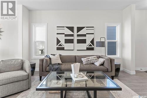 174 Kostiuk Crescent, Saskatoon, SK - Indoor Photo Showing Living Room