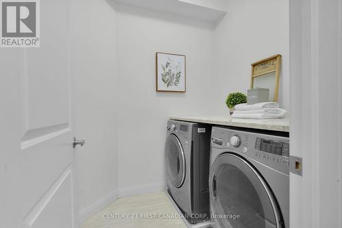 71 - 2040 Shore Road, London, ON - Indoor Photo Showing Laundry Room