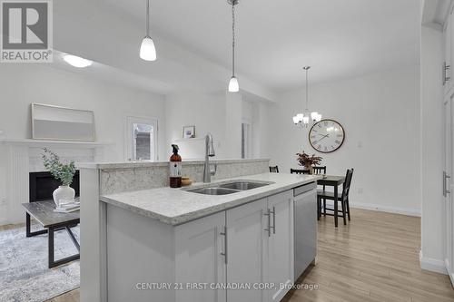 71 - 2040 Shore Road, London, ON - Indoor Photo Showing Kitchen With Double Sink