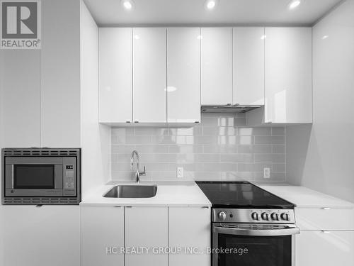 2502 - 49 East Liberty Street, Toronto, ON - Indoor Photo Showing Kitchen