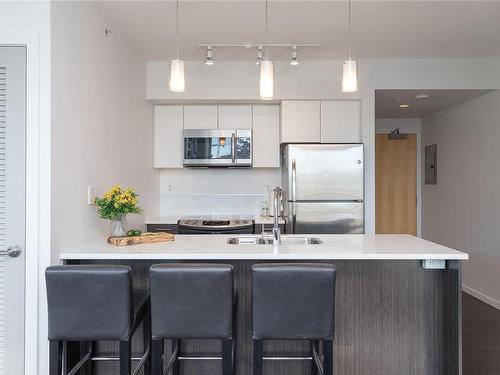 803-834 Johnson St, Victoria, BC - Indoor Photo Showing Kitchen With Double Sink With Upgraded Kitchen