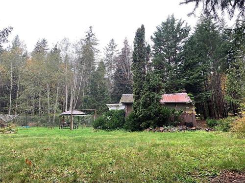 7709 Island Hwy South, Fanny Bay, BC 