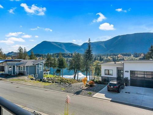 7031 Sha-Elum Dr, Lake Cowichan, BC 