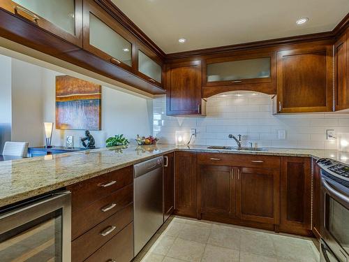 Kitchen - 3683 Rue Charron, Laval (Saint-Vincent-De-Paul), QC - Indoor Photo Showing Kitchen