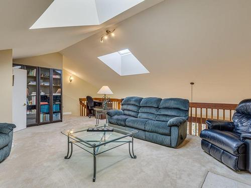 Mezzanine - 3683 Rue Charron, Laval (Saint-Vincent-De-Paul), QC - Indoor Photo Showing Living Room