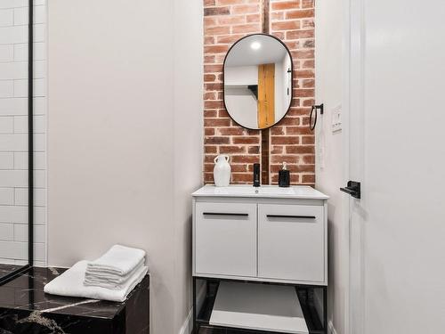 Bathroom - 134 Av. Brock S., Montréal-Ouest, QC - Indoor Photo Showing Other Room