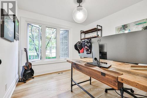 138 Cavendish Court, Oakville, ON - Indoor Photo Showing Other Room