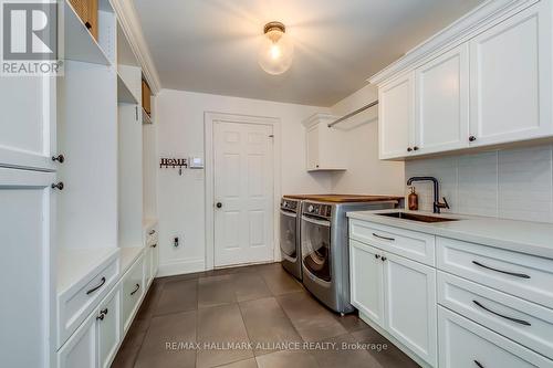 138 Cavendish Court, Oakville, ON - Indoor Photo Showing Laundry Room