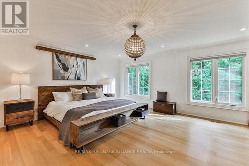 138 Cavendish Court, Oakville, ON - Indoor Photo Showing Bedroom