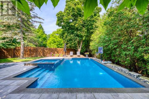 138 Cavendish Court, Oakville, ON - Outdoor With In Ground Pool With Backyard