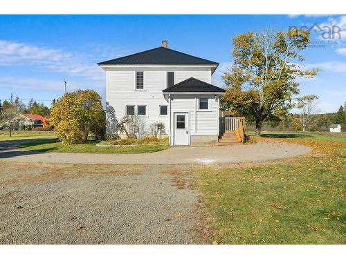 10522 Highway 209, Diligent River, NS 