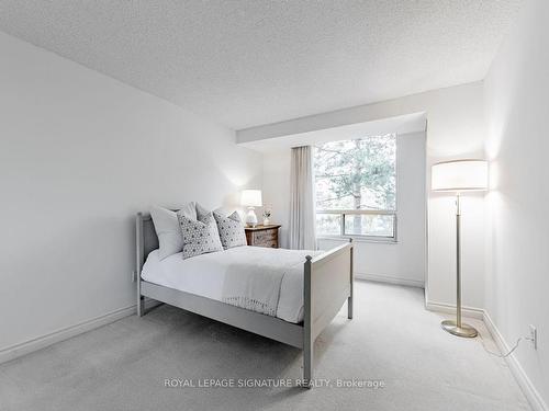 217-1200 Don Mills Rd, Toronto, ON - Indoor Photo Showing Bedroom