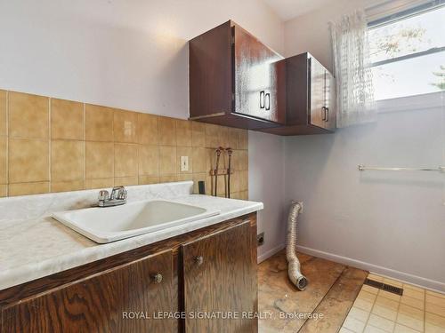 1465 Fisher Ave, Ottawa Centre, ON - Indoor Photo Showing Bathroom