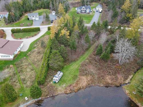 14 Pentz Lake Drive, Mount Uniacke, NS 