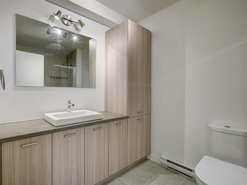 Overall view - 2106-4955 Rue Des Ormes, Contrecoeur, QC - Indoor Photo Showing Bathroom