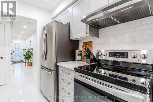 65 Ironhorse Crescent, Caledon, ON - Indoor Photo Showing Kitchen