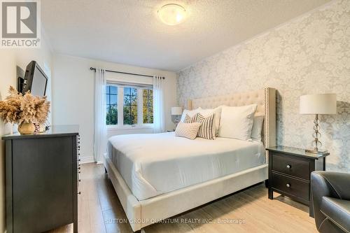 65 Ironhorse Crescent, Caledon, ON - Indoor Photo Showing Bedroom