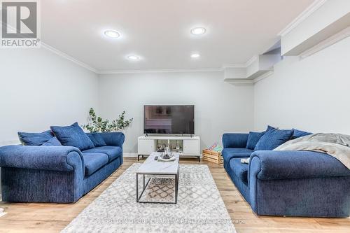 65 Ironhorse Crescent, Caledon, ON - Indoor Photo Showing Living Room