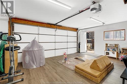 124 Lafferty Avenue, Lasalle, ON - Indoor Photo Showing Garage