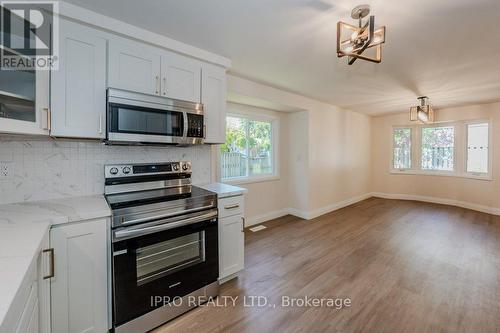 567 Halberstadt Circle, Cambridge, ON - Indoor Photo Showing Kitchen