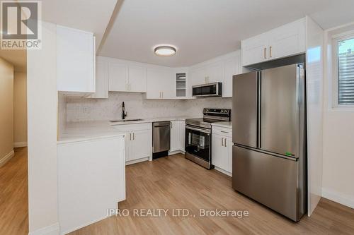 567 Halberstadt Circle, Cambridge, ON - Indoor Photo Showing Kitchen