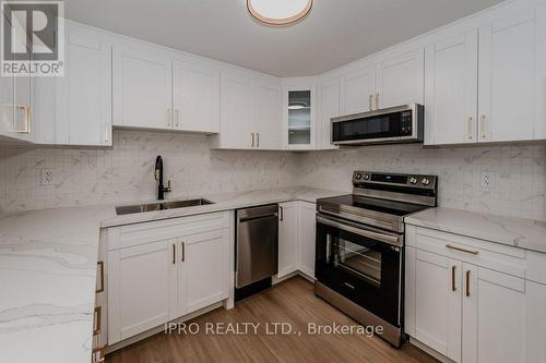 567 Halberstadt Circle, Cambridge, ON - Indoor Photo Showing Kitchen