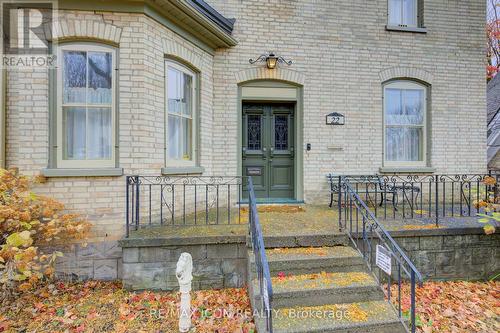 22 Harvey Street, Cambridge, ON - Outdoor