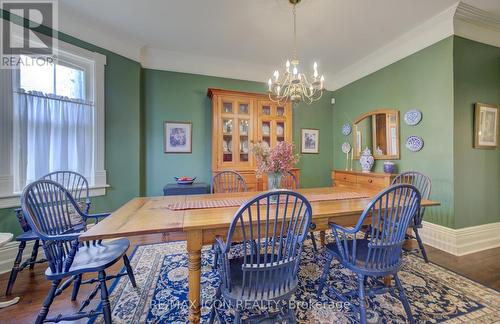 22 Harvey Street, Cambridge, ON - Indoor Photo Showing Dining Room